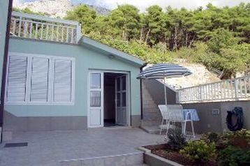 Pension de famille Brela 4